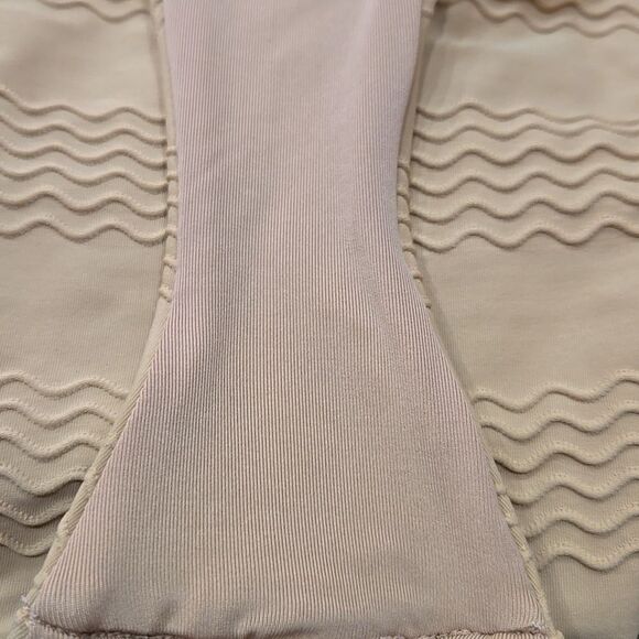 Aerie Ribbed Shine Cheeky Bikini Bottom Size Large Tan Nude High Cut - Picture 5 of 5